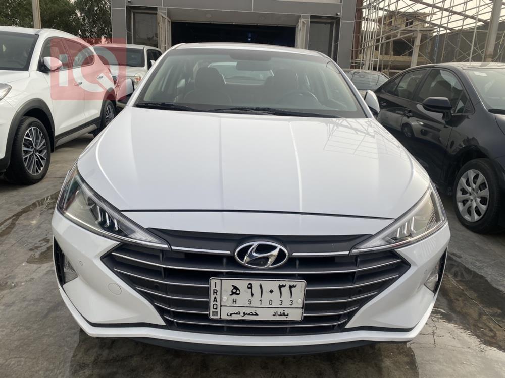 هیوندای ئەلەنترا